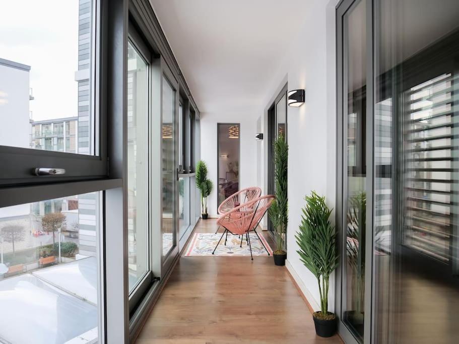 Апартаменты Stylish Urban Sanctuary With Parking Лондон Экстерьер фото